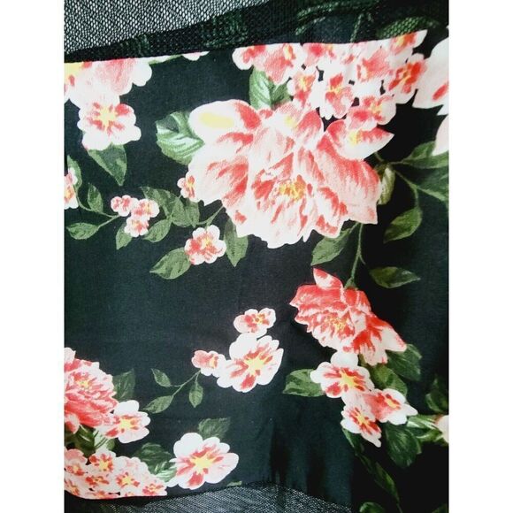 Torrid 1 Black Red Mesh Shirt Top Floral Size 1X Semi Sheer Round Neck‎ - Picture 7 of 7